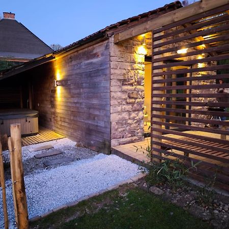 Out & Lodge Les Spirous Les Geronsarts Ngoại thất bức ảnh