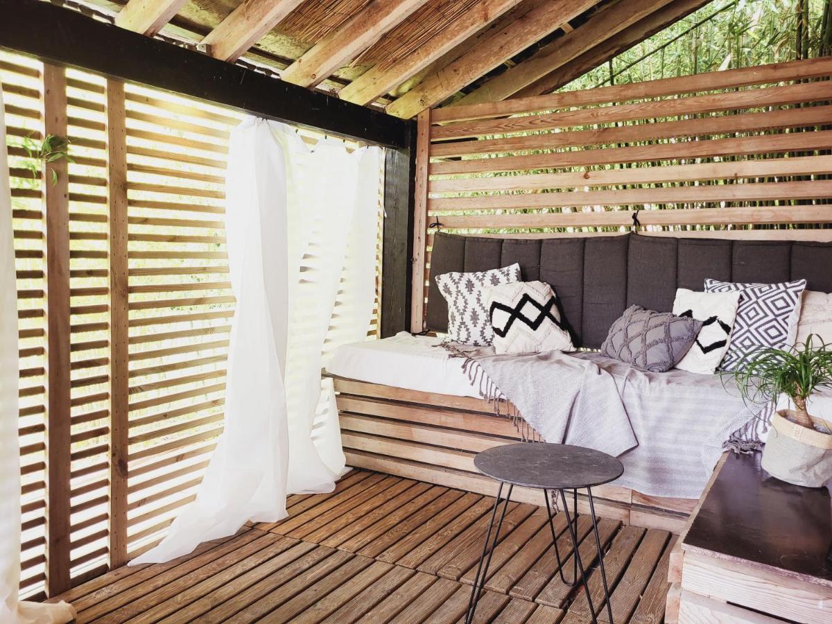 Out & Lodge Les Spirous Les Geronsarts Ngoại thất bức ảnh