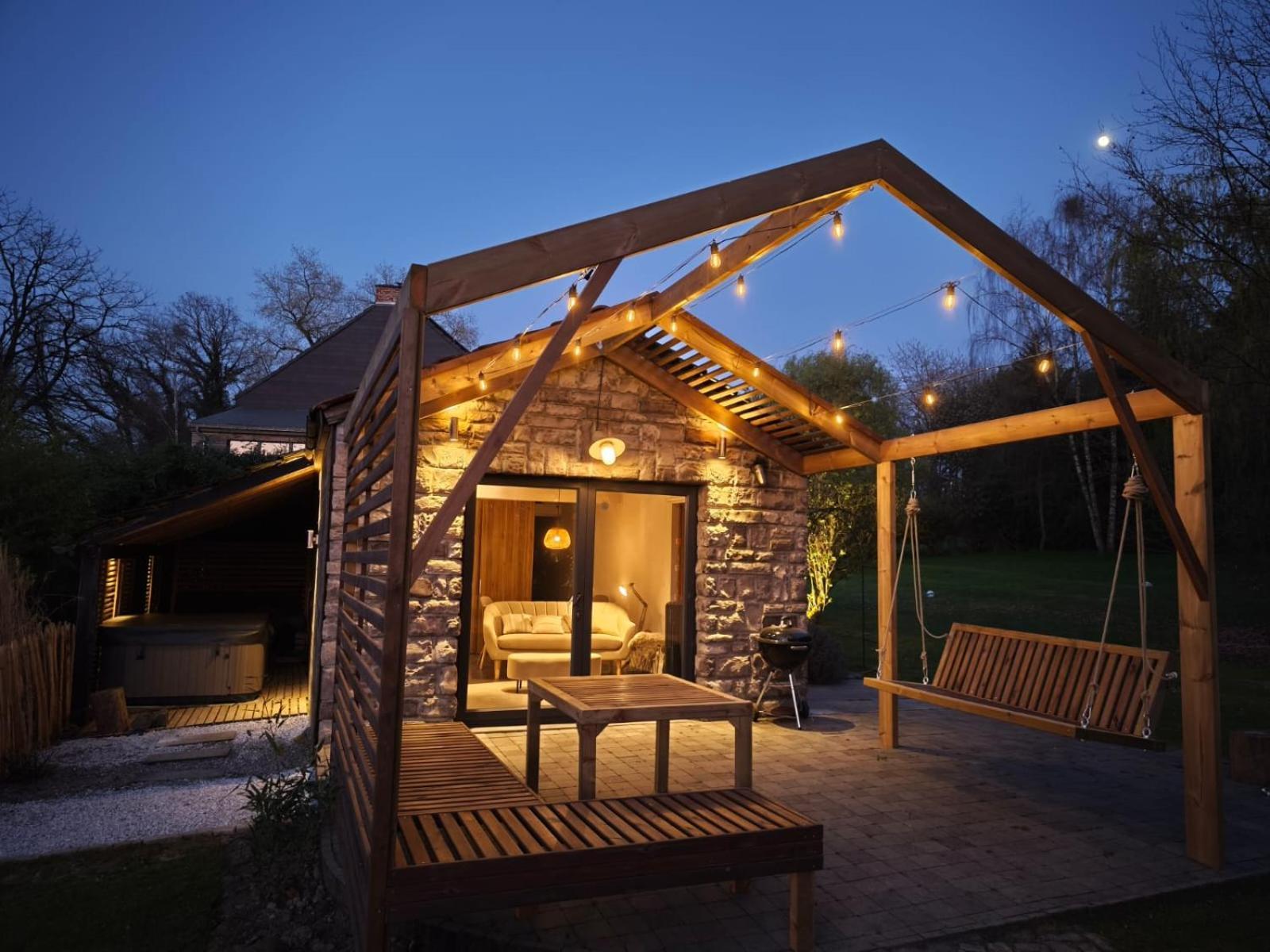 Out & Lodge Les Spirous Les Geronsarts Ngoại thất bức ảnh
